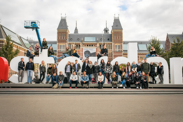 Von Van-Gogh bis Banksy: Studienfahrt der Adolph-Kolping-Grafikdesigner nach Amsterdam