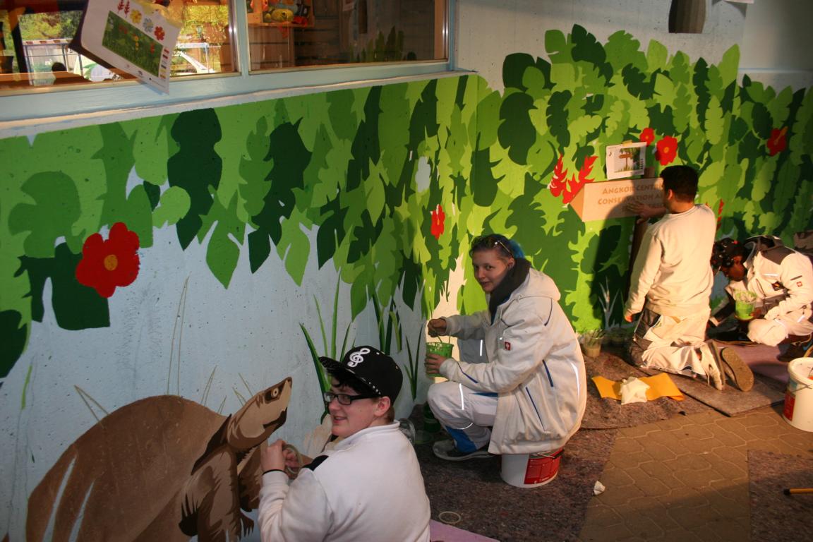 „ZOO schöne Azubi-Kunst“ – Zoo-Projekt der auszubildenden Maler des AKBK kann begeistern