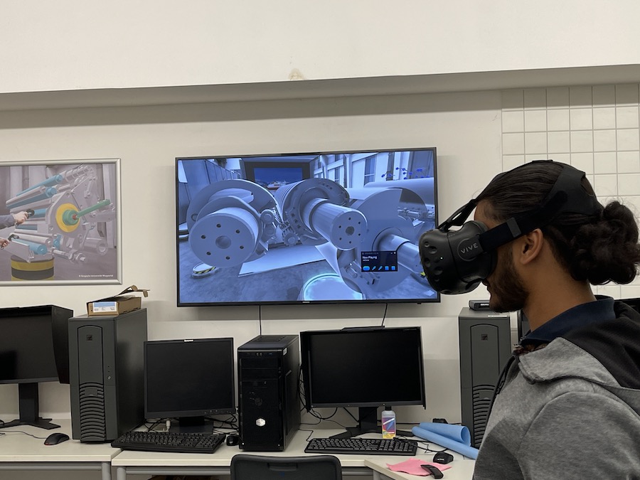 Die fesselnde Zukunft des Lernens: Virtual Reality ist am AKBK Standard