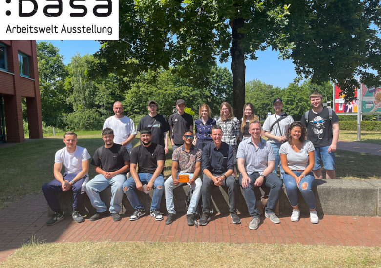 AKBK-MedientechnologInnen zu Besuch bei der DASA