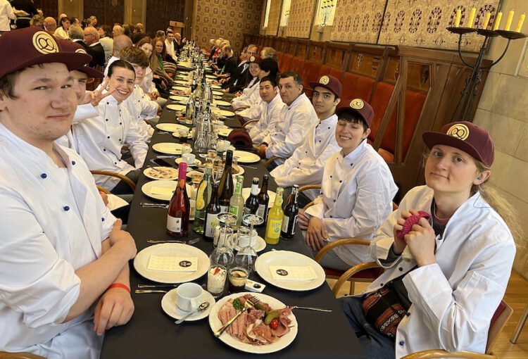 Tradition lebt weiter: AKBK-Bäcker und Konditoren feiern den „Guten Montag“ in Münster