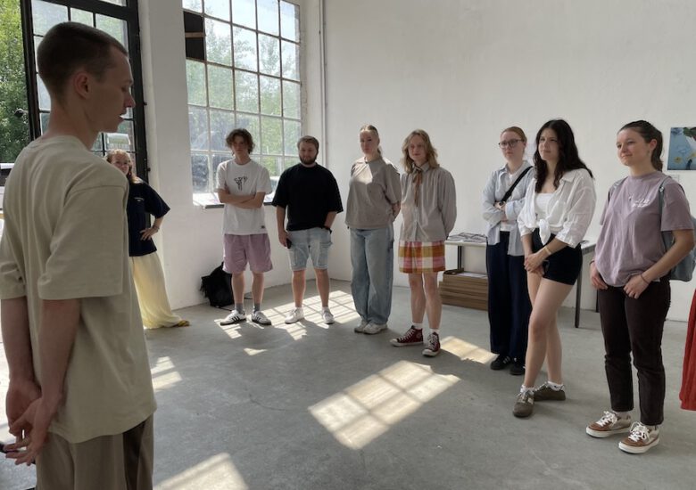 Maxime Lindenbaum zeigt „Farbe und Beton“ im Haverkamp – AKBK- Fotografen sind dabei