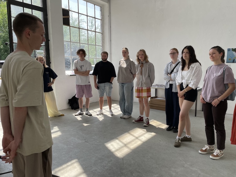 Maxime Lindenbaum zeigt „Farbe und Beton“ im Haverkamp – AKBK- Fotografen sind dabei