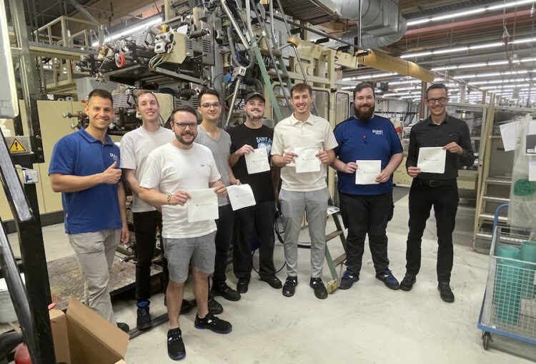 Exklusive Einblicke in die Serviettenproduktion – FS Druck- und Medientechnik besucht die DUNI GmbH